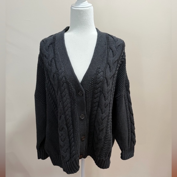 Quince Sweaters - NWT Quince Charcoal 100% Organic Cotton Oversized Cable Knit Cardigan Top Sz. L